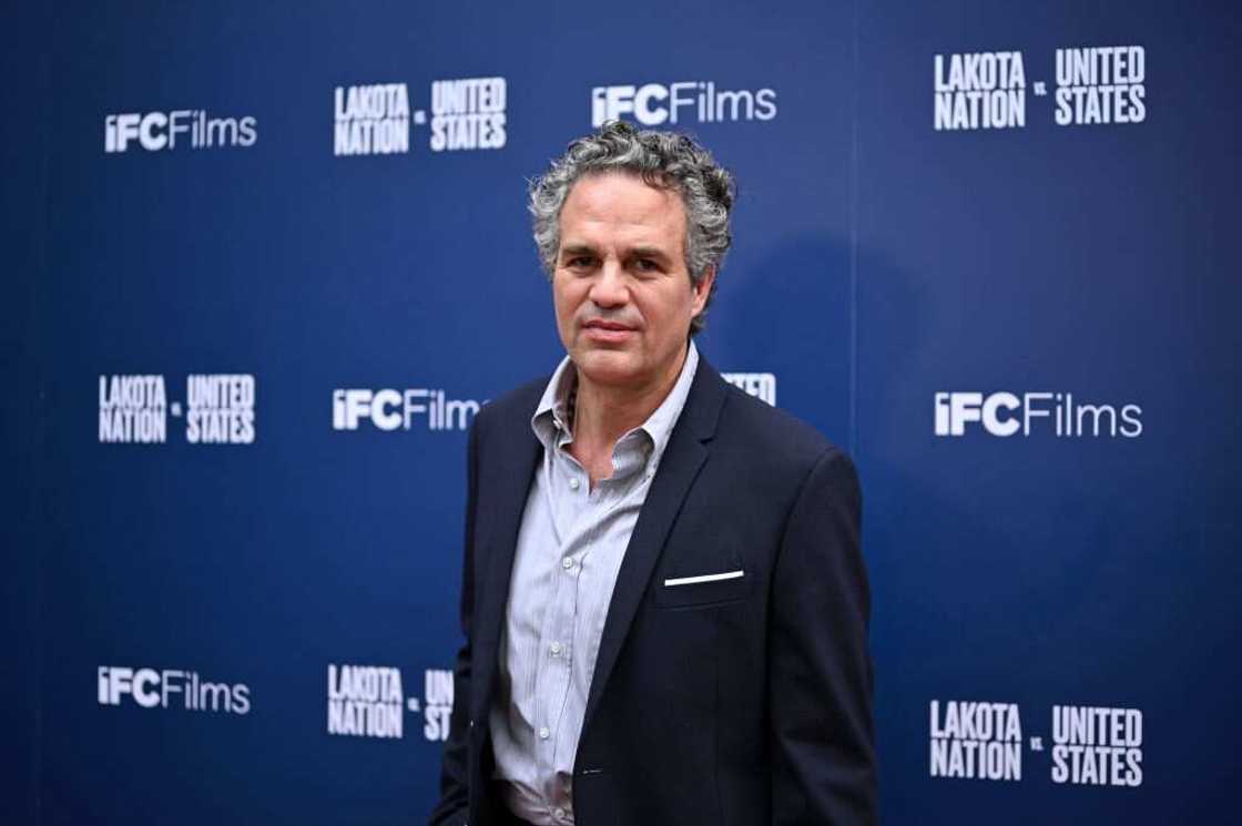 Handsome older actors Handsome older actors