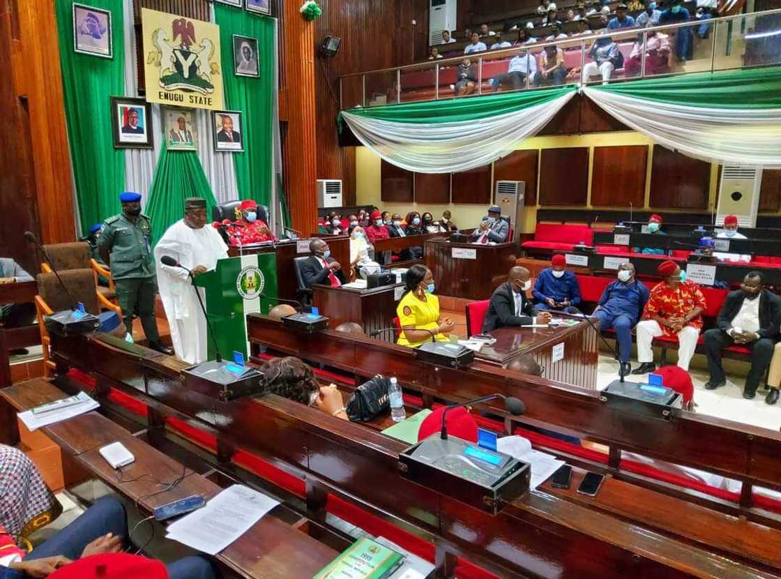 Gov Ugwuanyi presents N186.64bn 2022 budget estimates to State House of Assembly Gov Ugwuanyi presents N186.64bn 2022 budget estimates to State House of Assembly