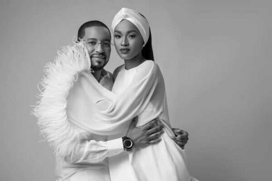 Hanan Buhari da Mijinta Muhammad Turad sun saki hotunansu na farko bayan aure Hanan Buhari da Mijinta Muhammad Turad sun saki hotunansu na farko bayan aure