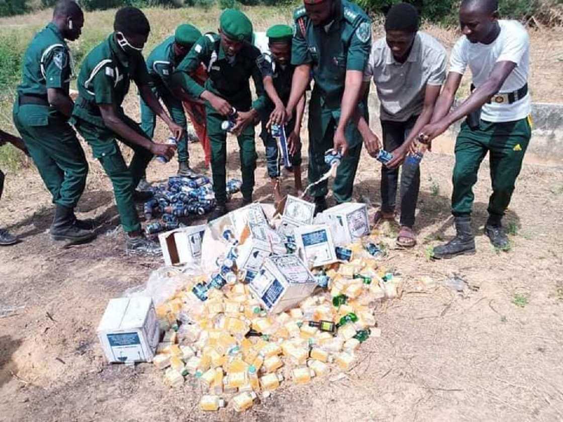 'Yan Hisbah sun kone kwalleben giya a Katsina 'Yan Hisbah sun kone kwalleben giya a Katsina