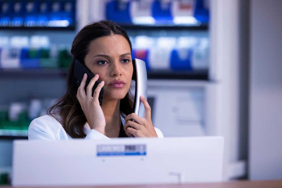 Jessica Lucas in the Risk episode of The Resident.