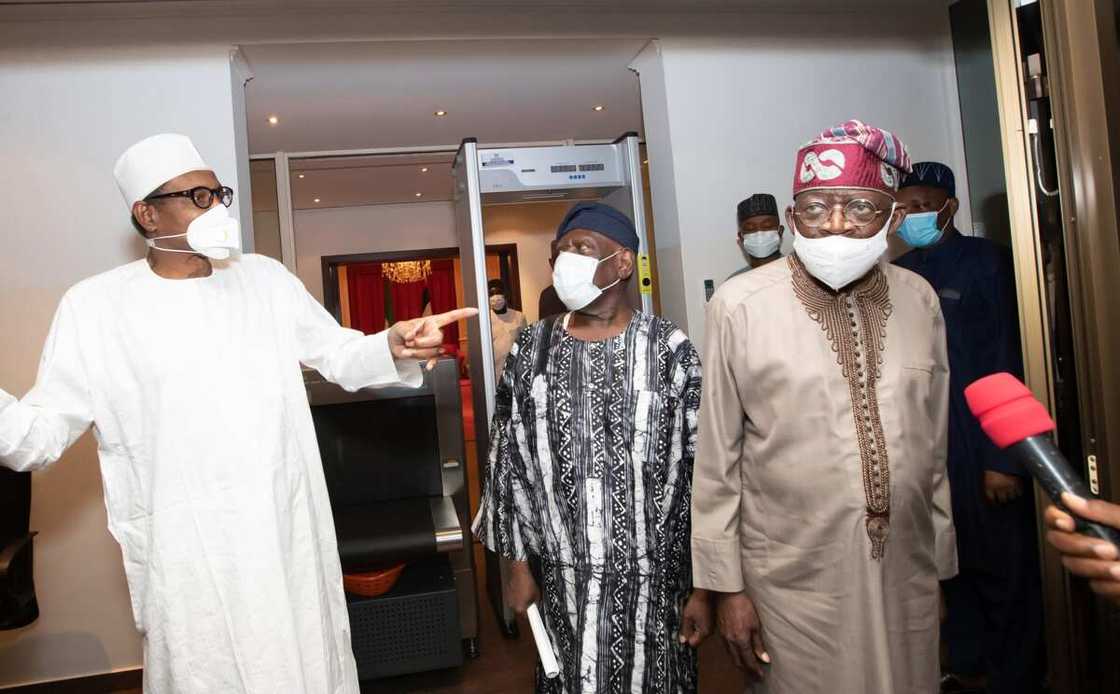 Uncertainty as President Buhari holds meeting with Bola Tinubu Uncertainty as President Buhari holds meeting with Bola Tinubu