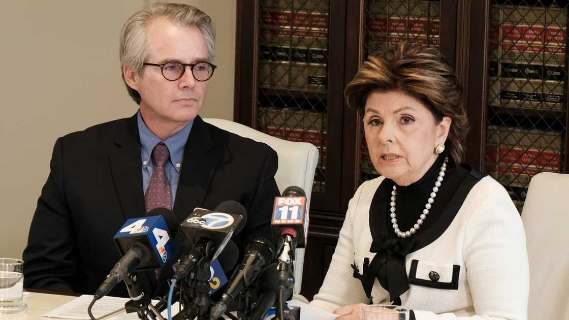 Attorney Gloria Allred (R) holds a press conference with Ken Fox (L), one of Redmond O'Neal's alleged victims Attorney Gloria Allred (R) holds a press conference with Ken Fox (L), one of Redmond O'Neal's alleged victims