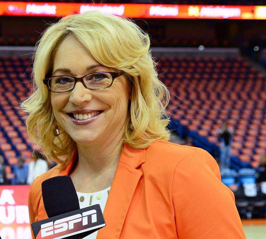 Doris Burke bio