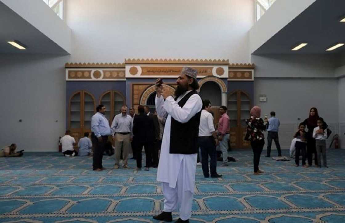 An budewa musulmi masallaci na farko a Athens An budewa musulmi masallaci na farko a Athens