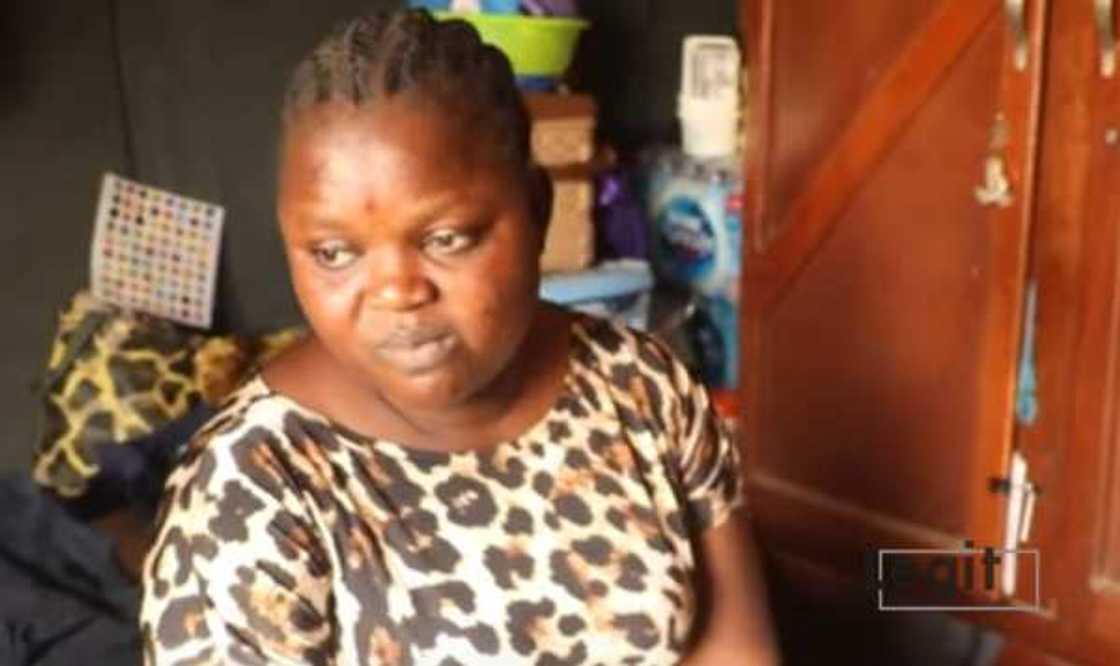 Nigerian Mother, Tolulope Mosebolatan who lives in Lagos has cried out in video, saying she takes care of her 5 kids alone after her husband left her. Nigerian Mother, Tolulope Mosebolatan who lives in Lagos has cried out in video, saying she takes care of her 5 kids alone after her husband left her.