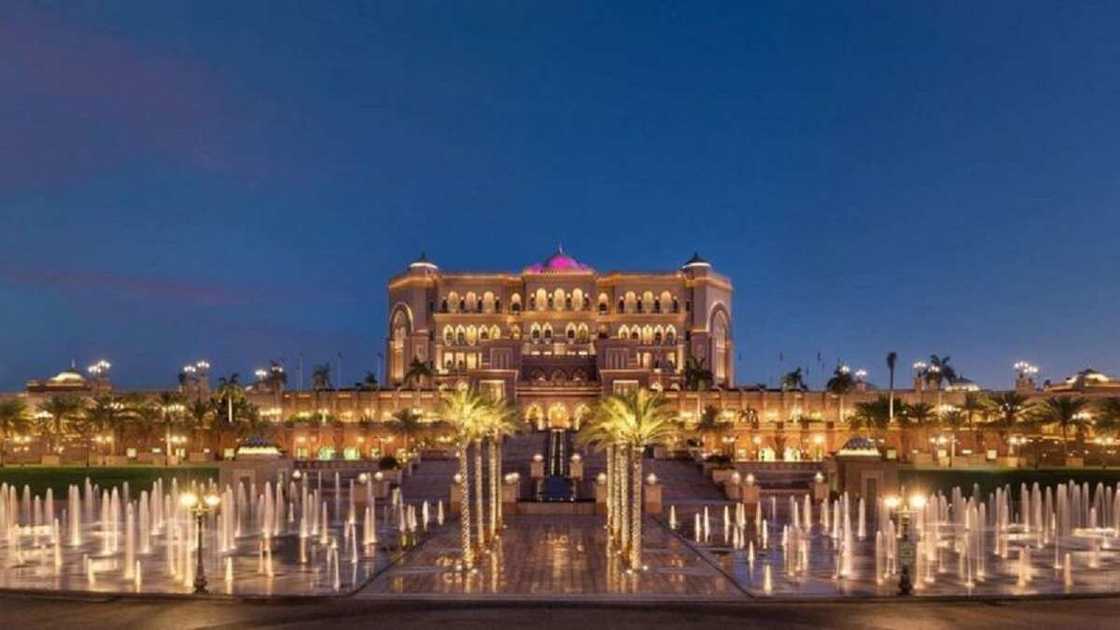 Hotunan gine-gine 10 mafi darajar kudi a fadin duniya, Ka'aba ne na 1 Hotunan gine-gine 10 mafi darajar kudi a fadin duniya, Ka'aba ne na 1