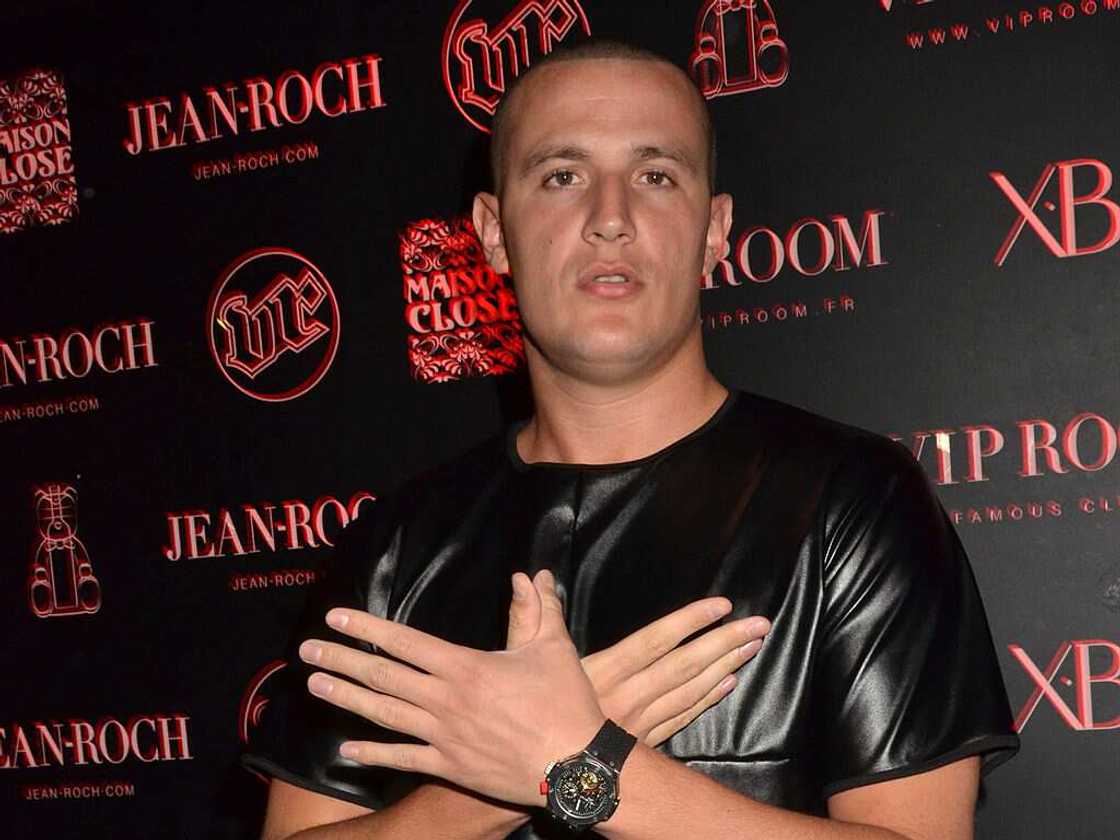 DJ Snake sans lunettes DJ Snake sans lunettes