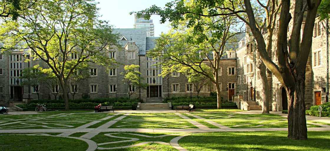 University of Toronto - Toronto, Ontario University of Toronto - Toronto, Ontario