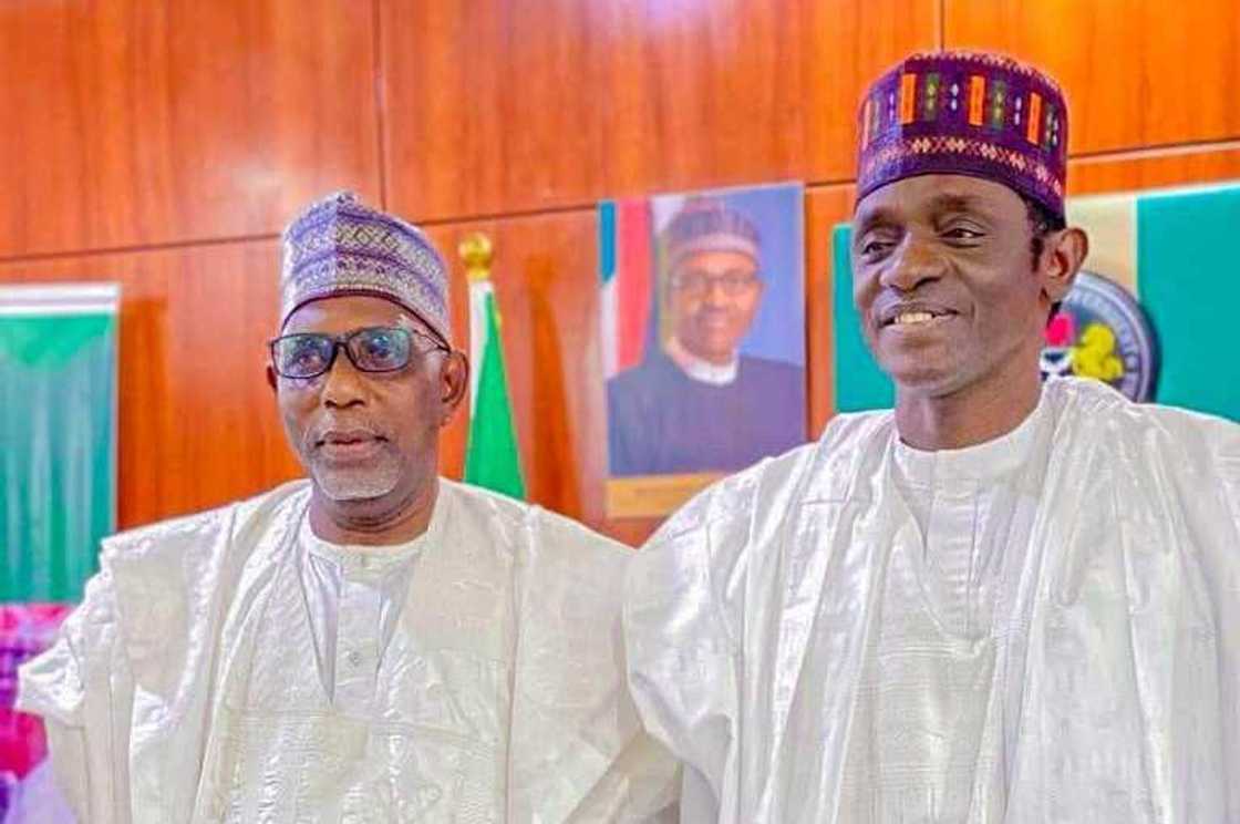 Abba Tata tare da gwamna Buni. Abba Tata tare da gwamna Buni.