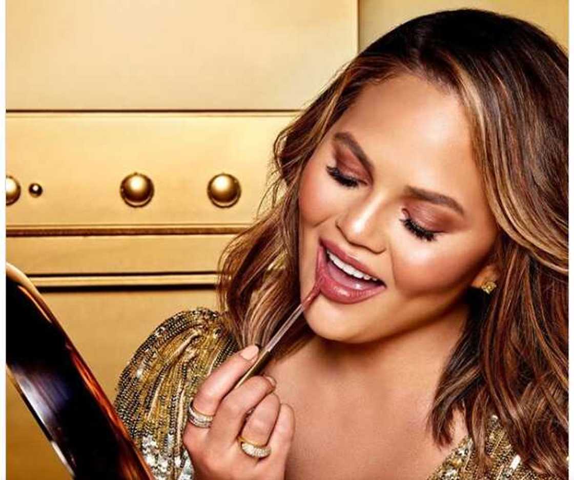 chrissy teigen chrissy teigen