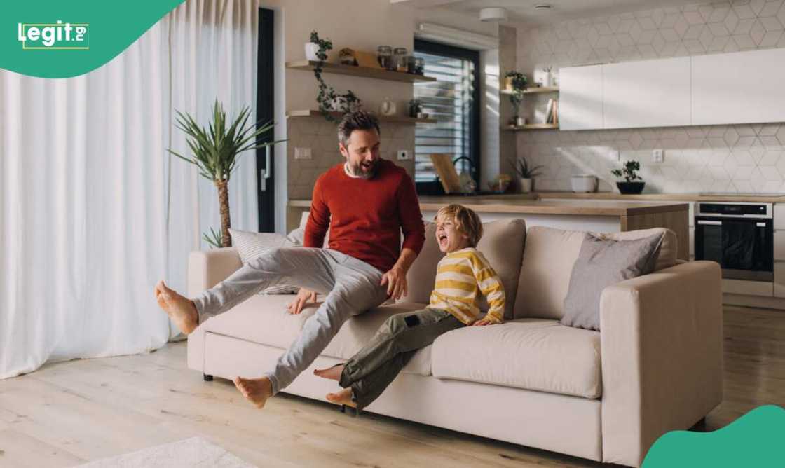 Illustrated photo of family Illustrated photo of family