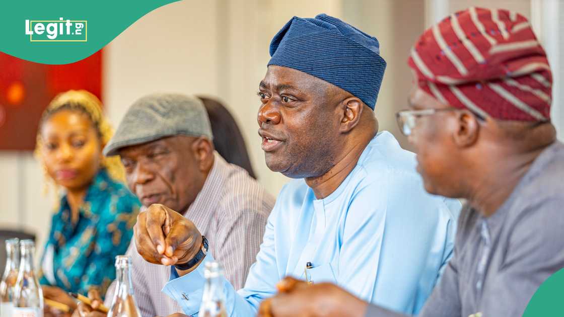 Makinde's govt reaffirmed ban on phones in the state secondary schools