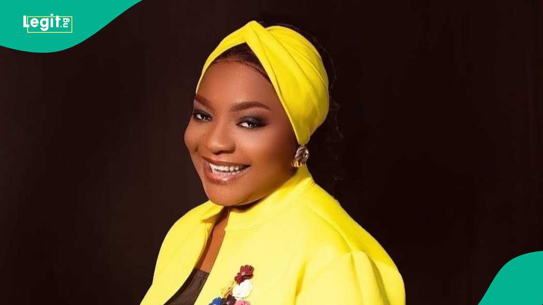 Alayo Melody thanks Nigerians after Omije Ojumi’s death, cautions prophets against sharing death prophecies online, urges prayer or private contact instead. Alayo Melody thanks Nigerians after Omije Ojumi’s death, cautions prophets against sharing death prophecies online, urges prayer or private contact instead.
