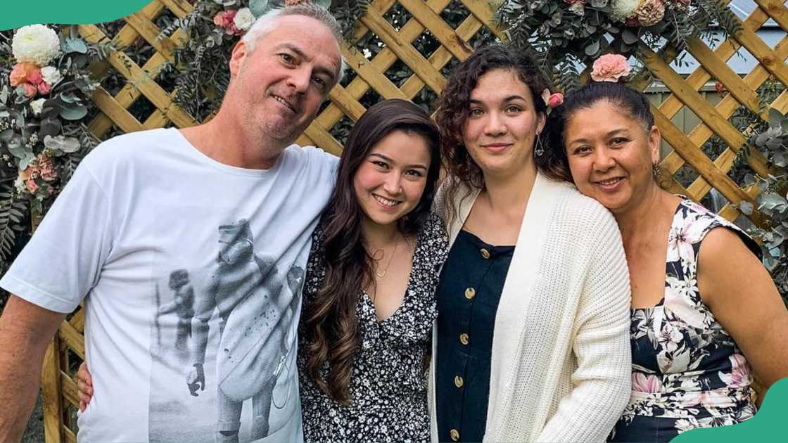 Casey Thomas and her parents