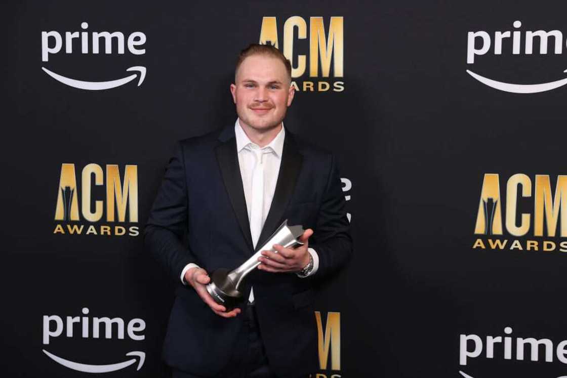 Zach Bryan relationship history Zach Bryan relationship history