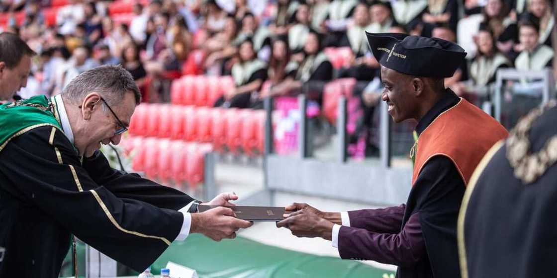 Oluwatosin Olowoyeye graduated with 5.0 GPA Oluwatosin Olowoyeye graduated with 5.0 GPA