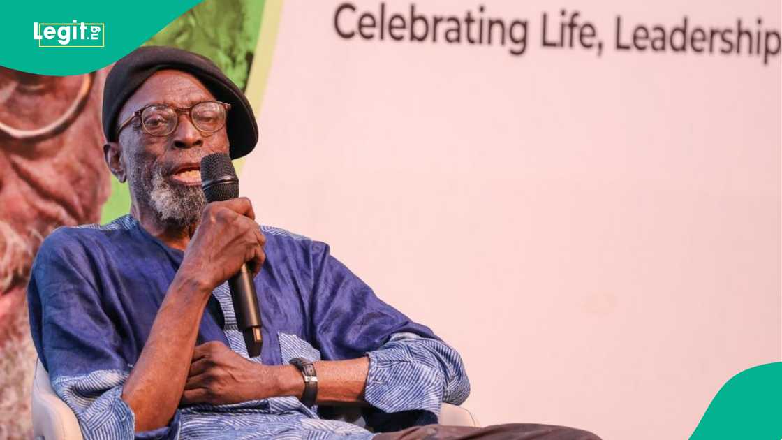 Farfesa Biodun Jeyifo shi ne shugaban kungiyar ASUU na farko a Najeriya. Farfesa Biodun Jeyifo shi ne shugaban kungiyar ASUU na farko a Najeriya.