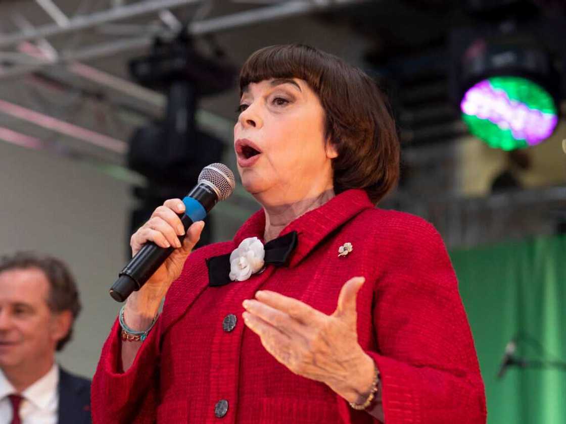 Mireille Mathieu blog Mireille Mathieu blog