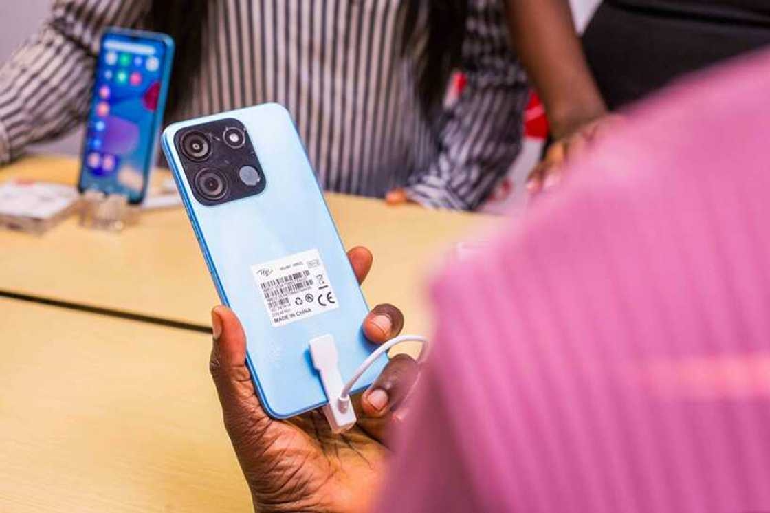 4G for Everyone: itel and Airtel Launch itel A60, 2023’s Most Affordable 4G Smartphone 4G for Everyone: itel and Airtel Launch itel A60, 2023’s Most Affordable 4G Smartphone