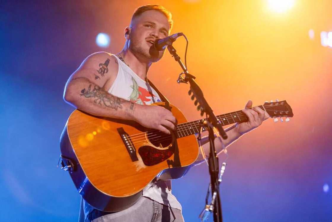 Zach Bryan's girlfriend Zach Bryan's girlfriend