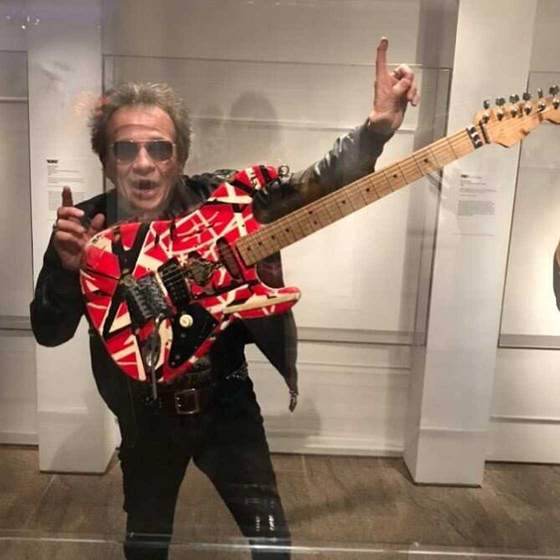 Philippe Manœuvre guitare Philippe Manœuvre guitare