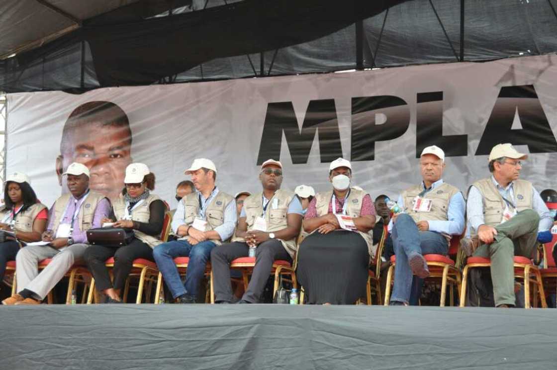 The real contest is between the ruling MPLA and its long-standing rival and former rebel movement UNITA The real contest is between the ruling MPLA and its long-standing rival and former rebel movement UNITA
