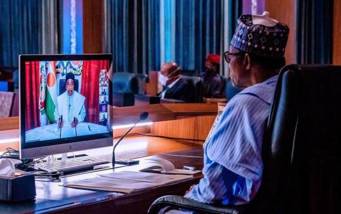 Da duminsa: Shugaba Buhari ya halarci taron ECOWAS kan rikicin Mali Da duminsa: Shugaba Buhari ya halarci taron ECOWAS kan rikicin Mali