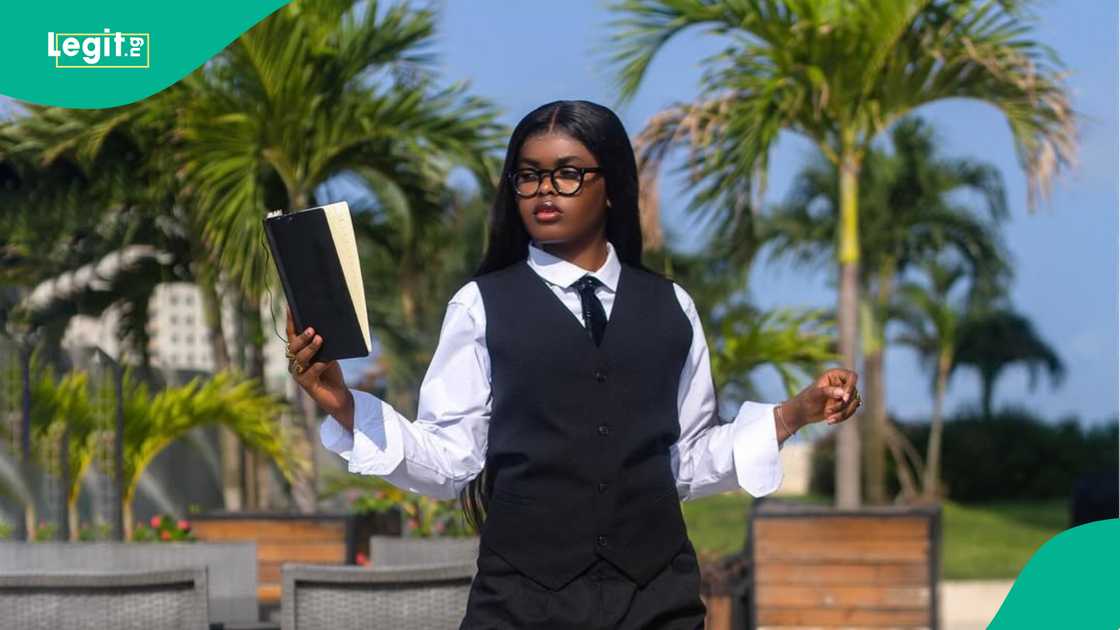 Jarvis signs autographs as she meets fans in the UK. Jarvis signs autographs as she meets fans in the UK.