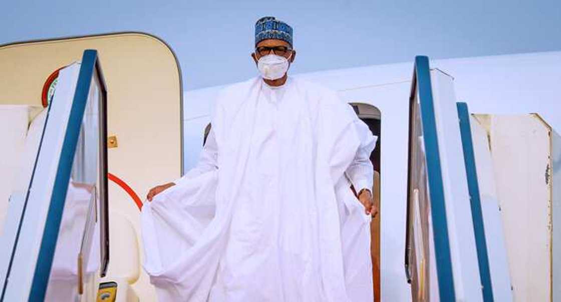 Buhari arrives in Abuja after visit to Katsina Buhari arrives in Abuja after visit to Katsina
