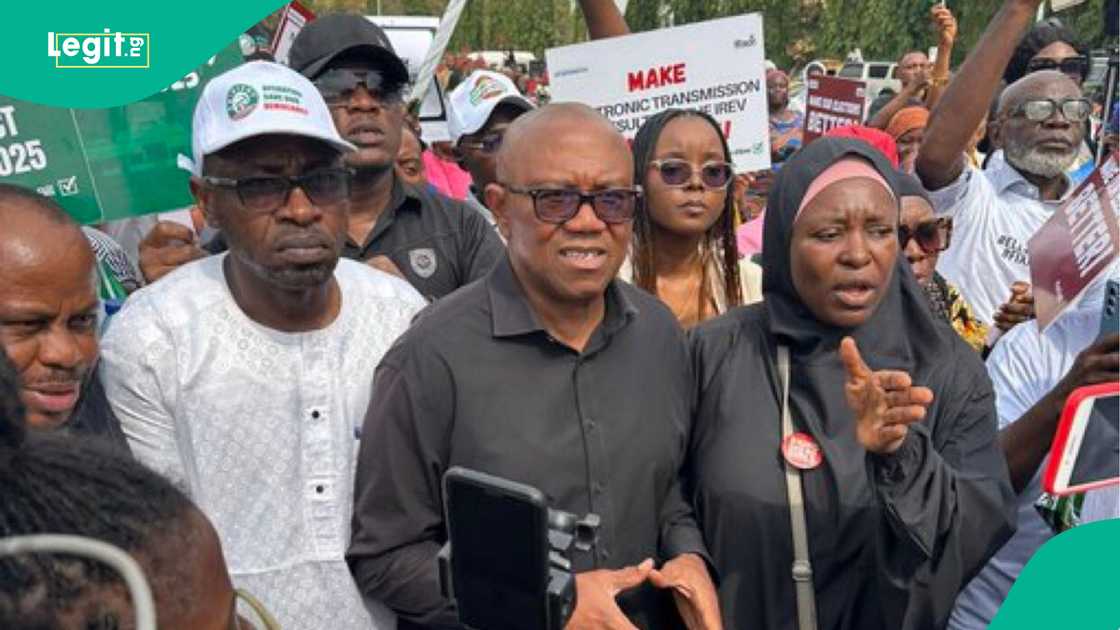 Peter Obi ya jagoranci masu zanga zanga har gaban majalisar tarayya.