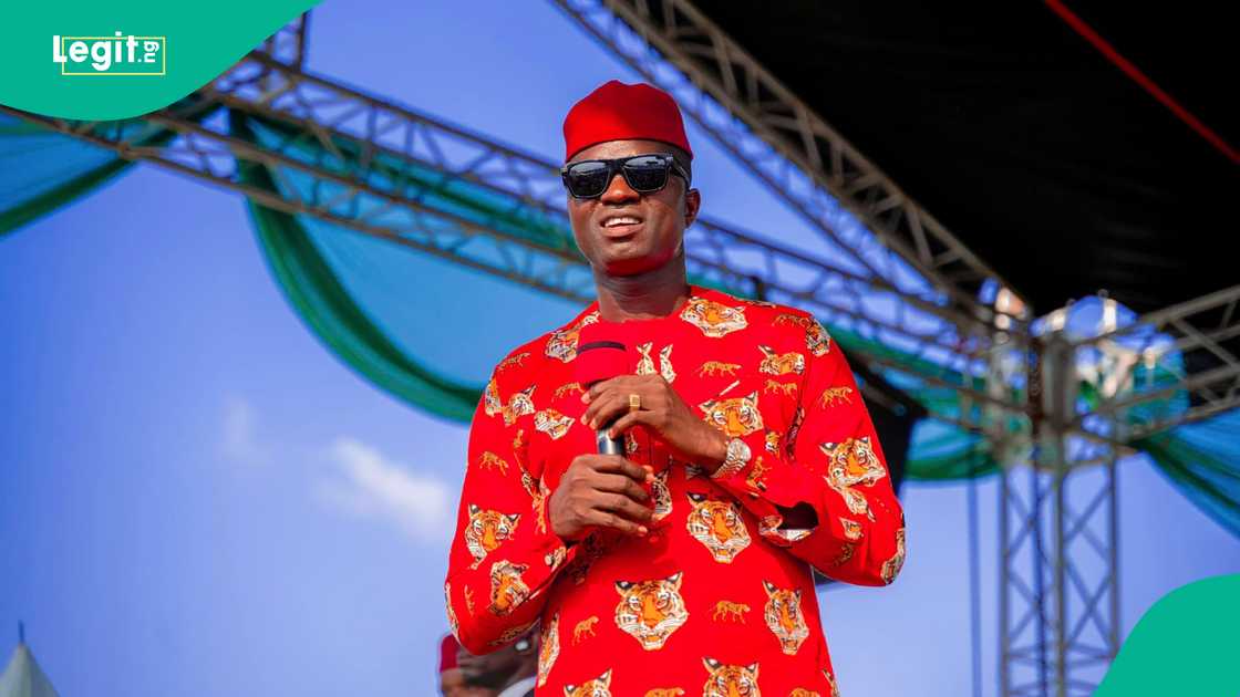 Francis Nwifuru gets advice from Ebonyi Indigenes Francis Nwifuru gets advice from Ebonyi Indigenes