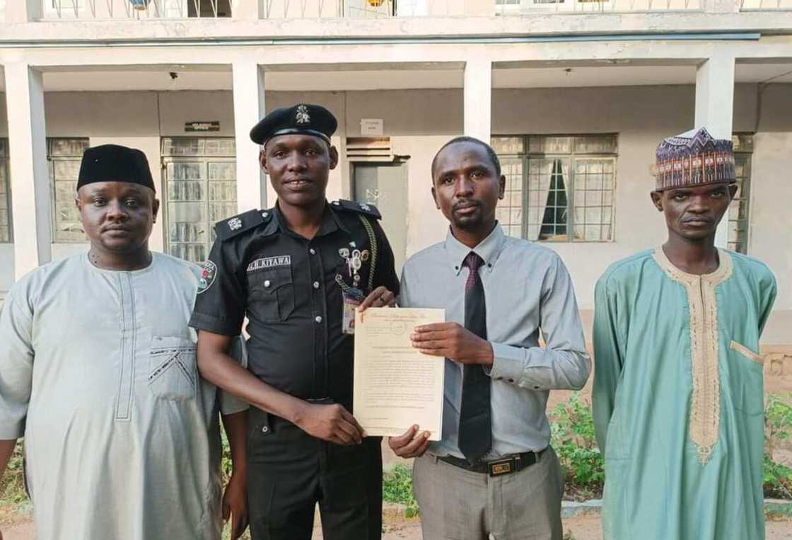 'Yan sanda jihar Kano za su gayyaci masu tsokanar A.A. Rufa'i 'Yan sanda jihar Kano za su gayyaci masu tsokanar A.A. Rufa'i