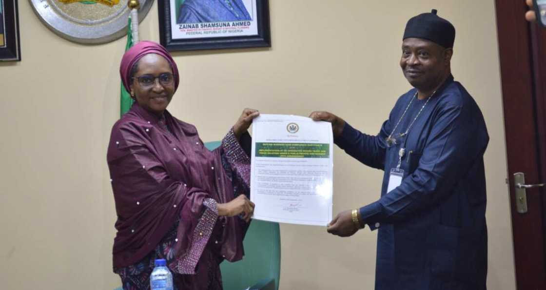 Ohiani, Zainab Ohiani, Zainab