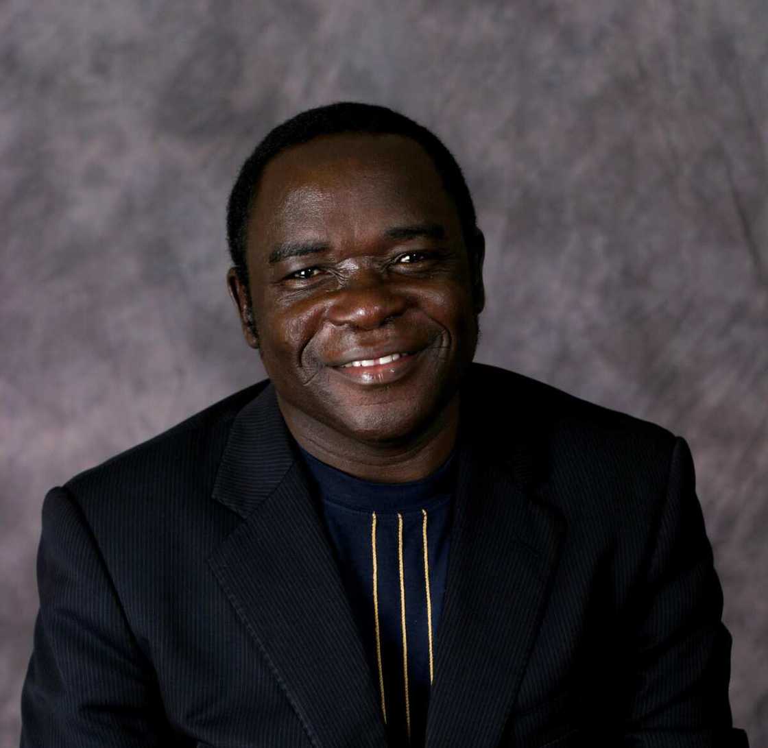 Kukah urges religious leaders not to grovel before politicians Kukah urges religious leaders not to grovel before politicians