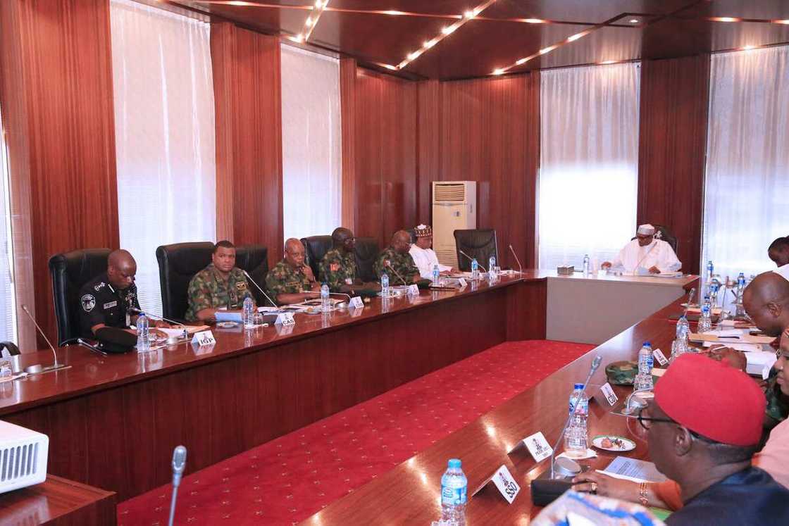 Buhari ya batawa manyan Arewa rai da cewa tsaro ya samu a yankin Borno da Yobe Buhari ya batawa manyan Arewa rai da cewa tsaro ya samu a yankin Borno da Yobe