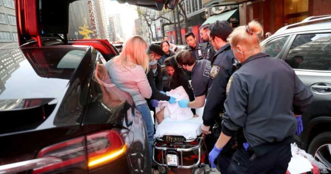 Woman gives birth in her car Manhattan. Woman gives birth in her car Manhattan.