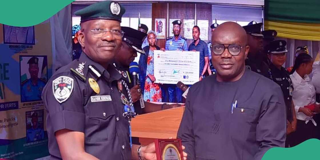 Za a sake fasalin jami'an 'constabulary'. Za a sake fasalin jami'an 'constabulary'.