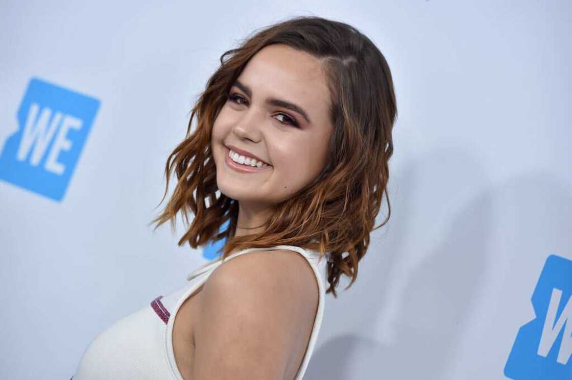 female brunette celebrities female brunette celebrities