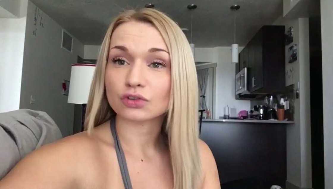 Zoie Burgher net worth Zoie Burgher net worth