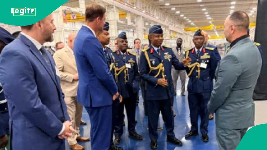 US confirms Nigeria’s $997 million plan to buy 12 AH-1Z Viper attack helicopters, weapons and support equipment US confirms Nigeria’s $997 million plan to buy 12 AH-1Z Viper attack helicopters, weapons and support equipment