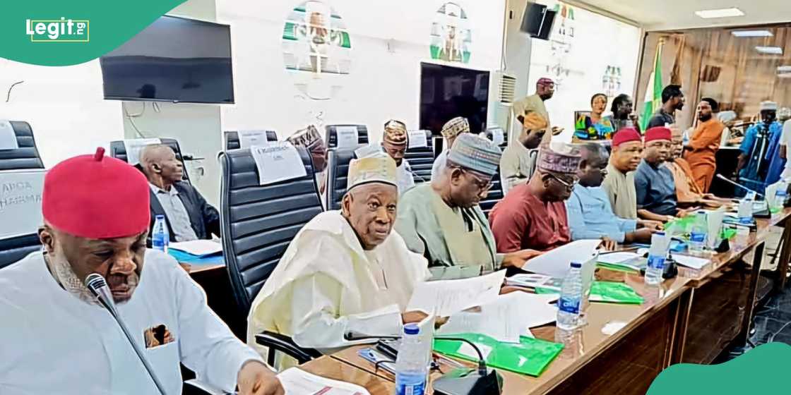 Nicholas Ossai joins APC after leaving PDP Nicholas Ossai joins APC after leaving PDP