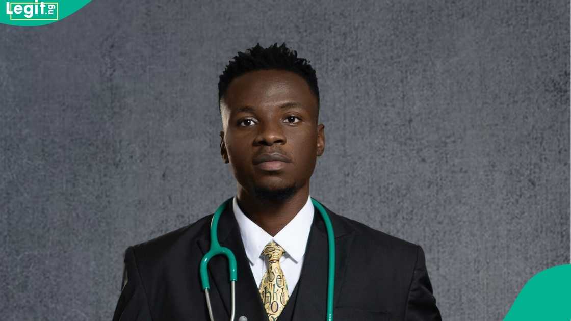 Bamihan Becomes 1st Nigerian Artist to Become Medical Doctor Bamihan Becomes 1st Nigerian Artist to Become Medical Doctor