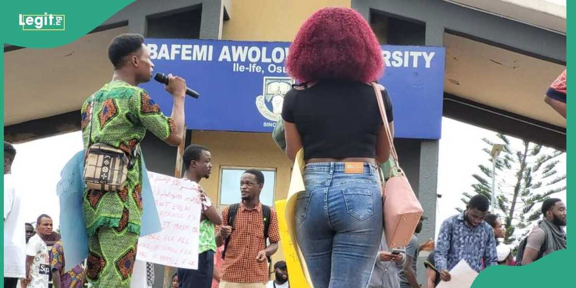 Obafemi Awolowo University (OAU), Ile Ife, Osun State Obafemi Awolowo University (OAU), Ile Ife, Osun State
