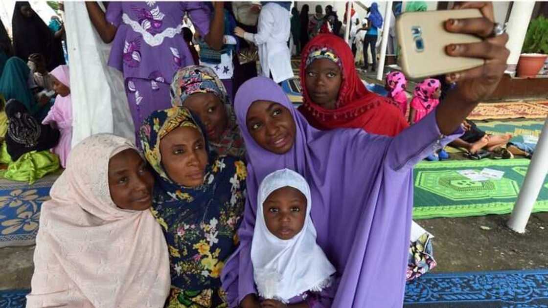 Bukukuwan Sallah: Abubuwan 9 da Musulmi Ya Kamata Ya Sani Game da Sallar Idi Bukukuwan Sallah: Abubuwan 9 da Musulmi Ya Kamata Ya Sani Game da Sallar Idi