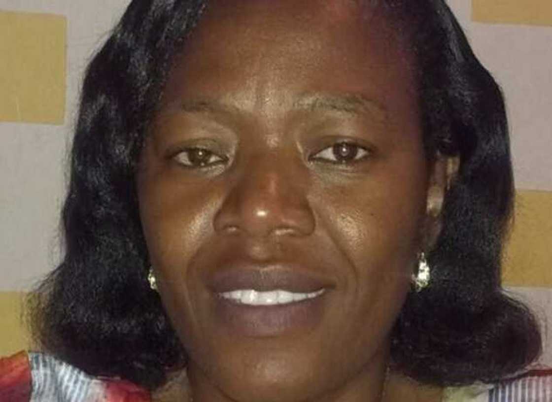 Da Duminsa: 'Yan Sanda Sun Ceto Farfesan UNIJOS da Mijinta Daga 'Yan Bindiga Da Duminsa: 'Yan Sanda Sun Ceto Farfesan UNIJOS da Mijinta Daga 'Yan Bindiga