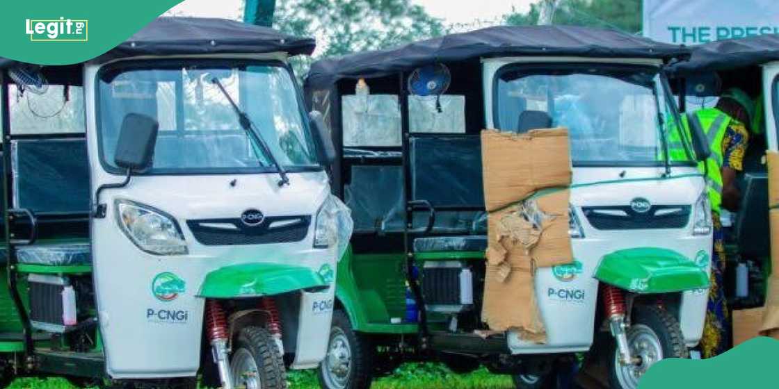 Lagos NURTW rolls out 3000 CNG powered tricycles Lagos NURTW rolls out 3000 CNG powered tricycles