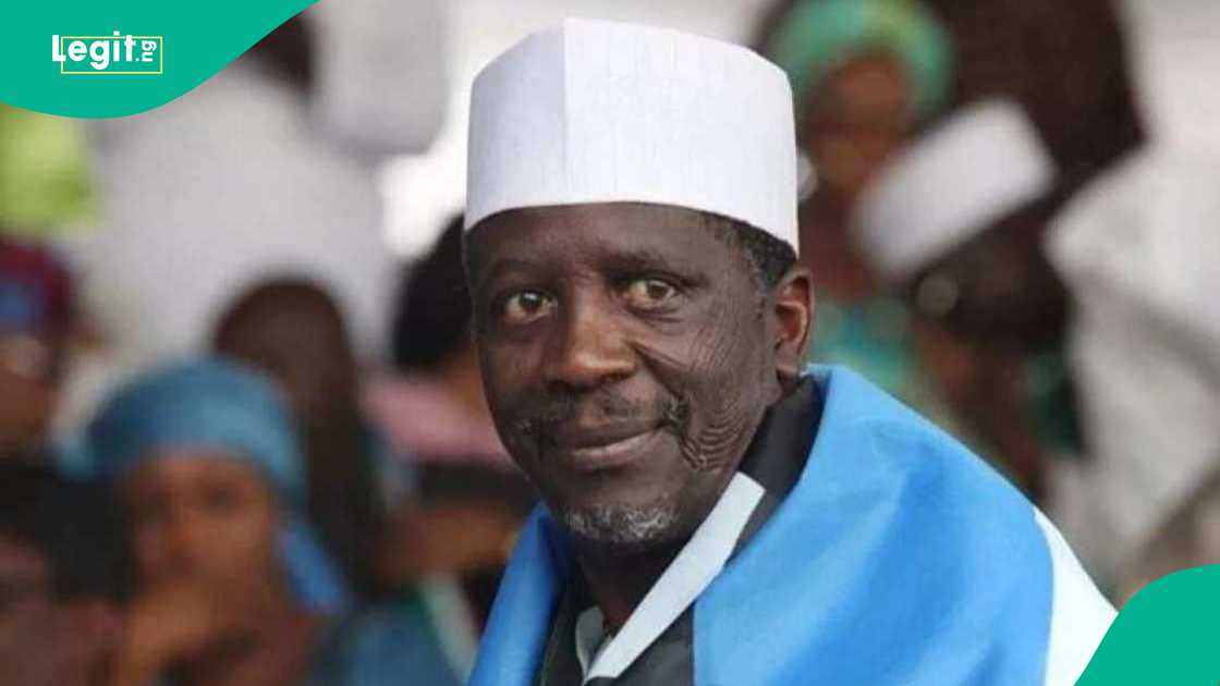 Ex-Sokoto governor Attahiru Bafarawa denies joining SDP Ex-Sokoto governor Attahiru Bafarawa denies joining SDP