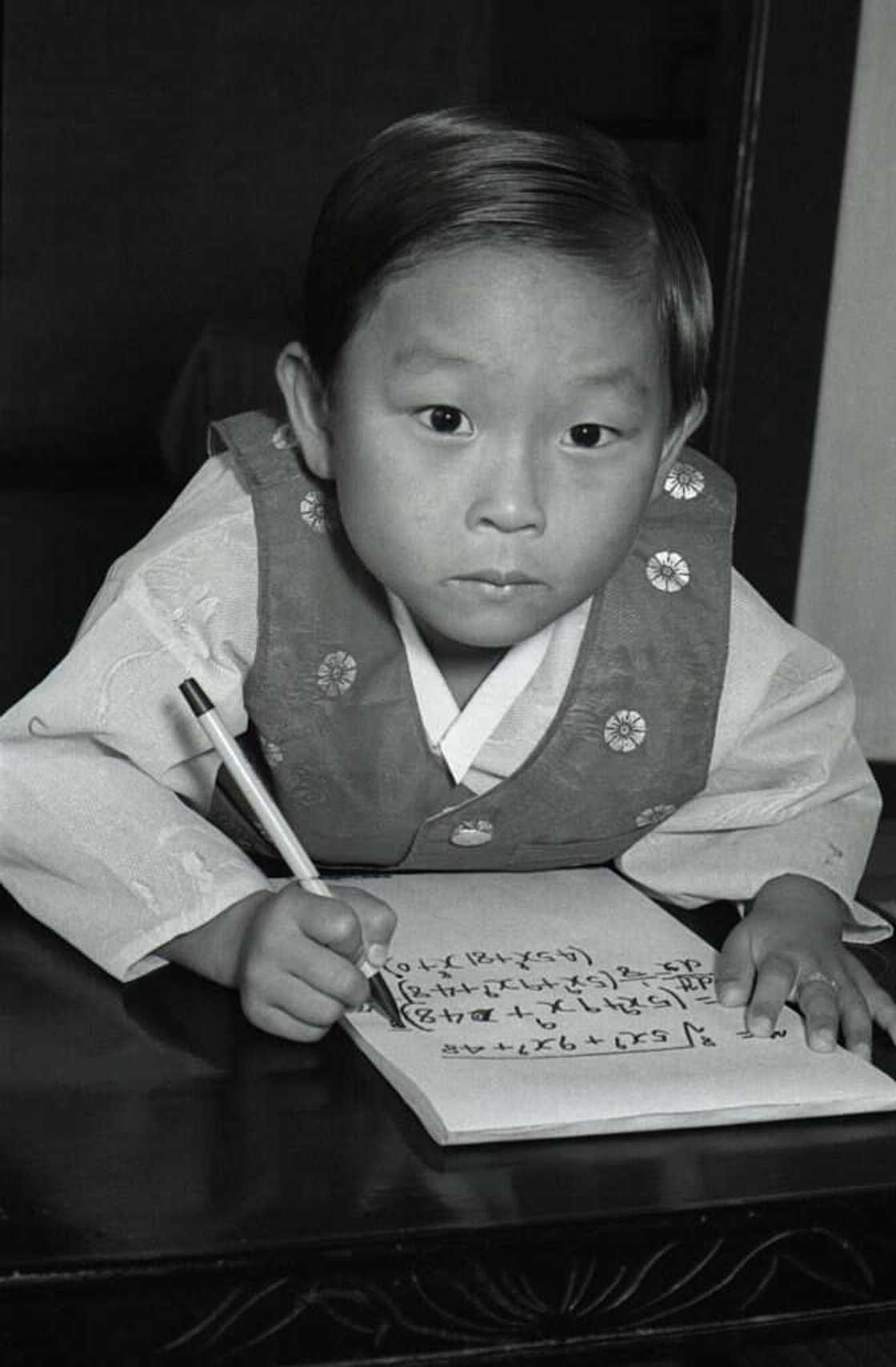 Kim Ung-yong Kim Ung-yong