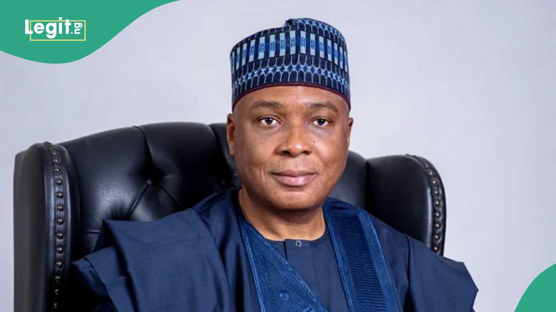 Saraki speaks on PDP crisis amid defections Saraki speaks on PDP crisis amid defections